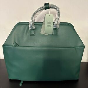 Beis x Wicked Weekender in green